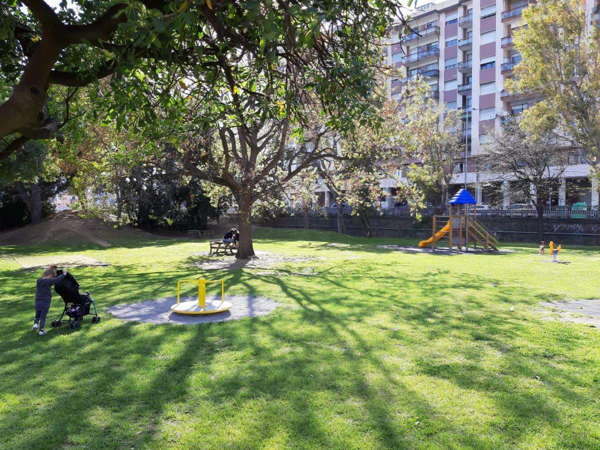 Lamberti Beach Apartment - 150 M From The Sea - Just Renewed - Wifi Savona Bagian luar foto