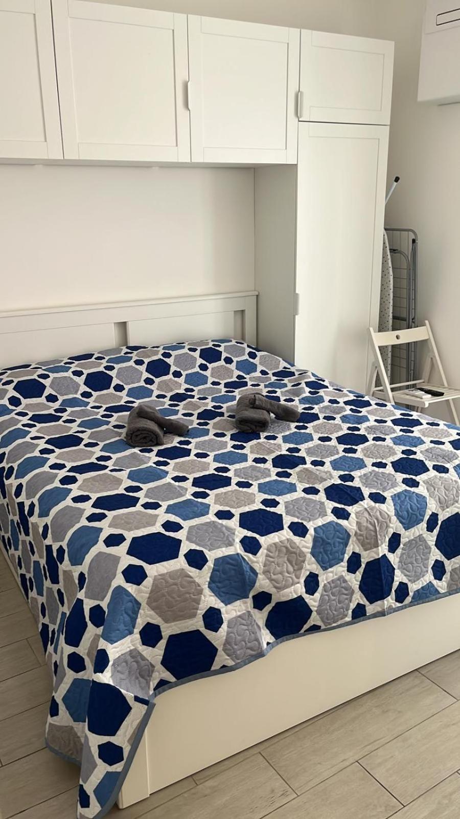 Lamberti Beach Apartment - 150 M From The Sea - Just Renewed - Wifi Savona Bagian luar foto